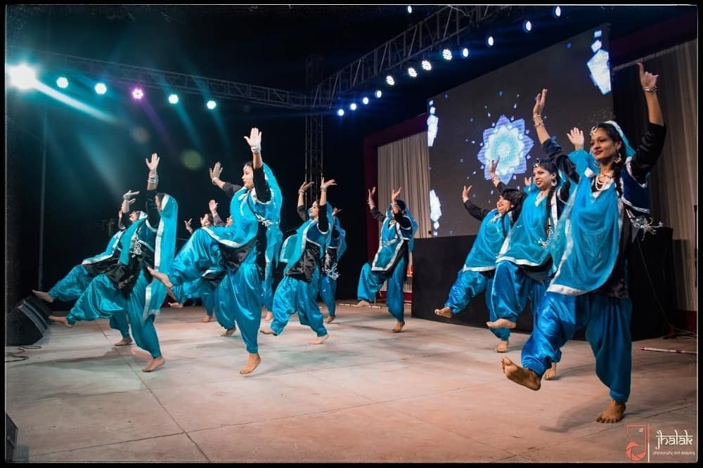 nataraja panjabi girls dance img
